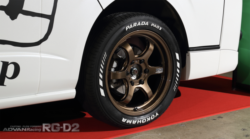 人気ブランドの新作 ハイエース200系 HIACE タイヤホイール YOKOHAMA PARADA ホワイトレター 225 50R18 車検対応 バン規格適合  18インチ BD12